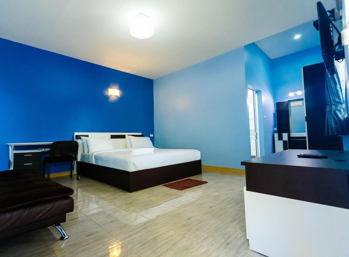 Motel P House à Kanchanaburi Extérieur photo